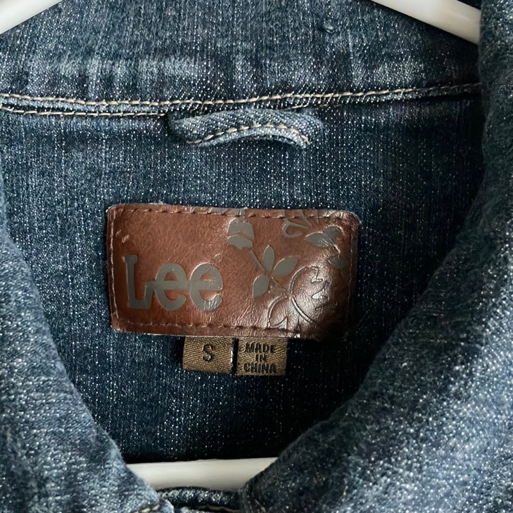 Authentic Lee Denim Jacket - Picture 2 of 6